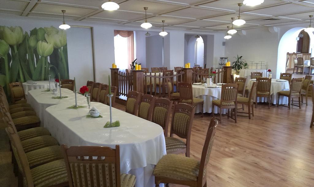 Hotel Bristol Tarnów Εξωτερικό φωτογραφία