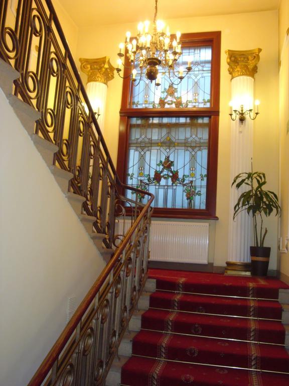 Hotel Bristol Tarnów Εξωτερικό φωτογραφία