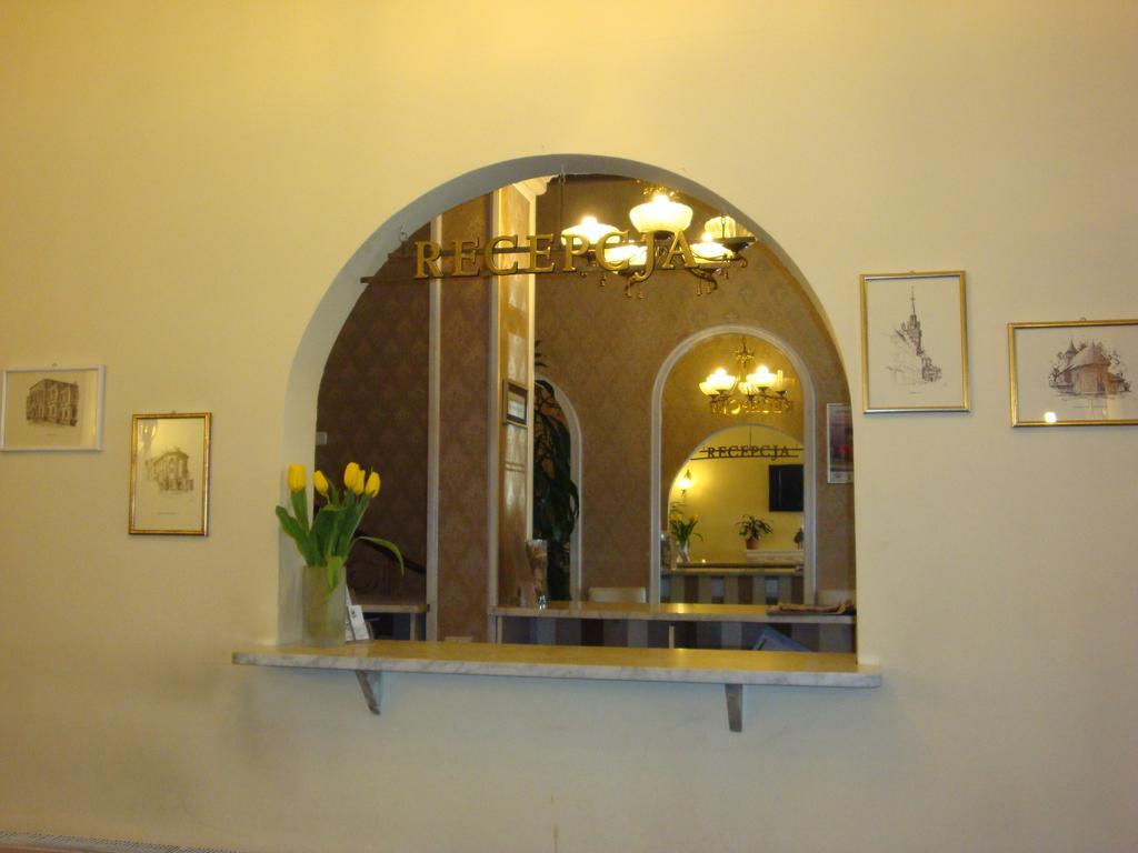 Hotel Bristol Tarnów Εξωτερικό φωτογραφία