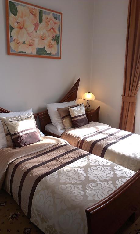Hotel Bristol Tarnów Δωμάτιο φωτογραφία