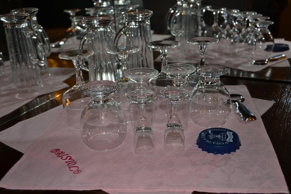 Hotel Bristol Tarnów Εξωτερικό φωτογραφία