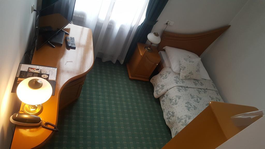 Hotel Bristol Tarnów Εξωτερικό φωτογραφία