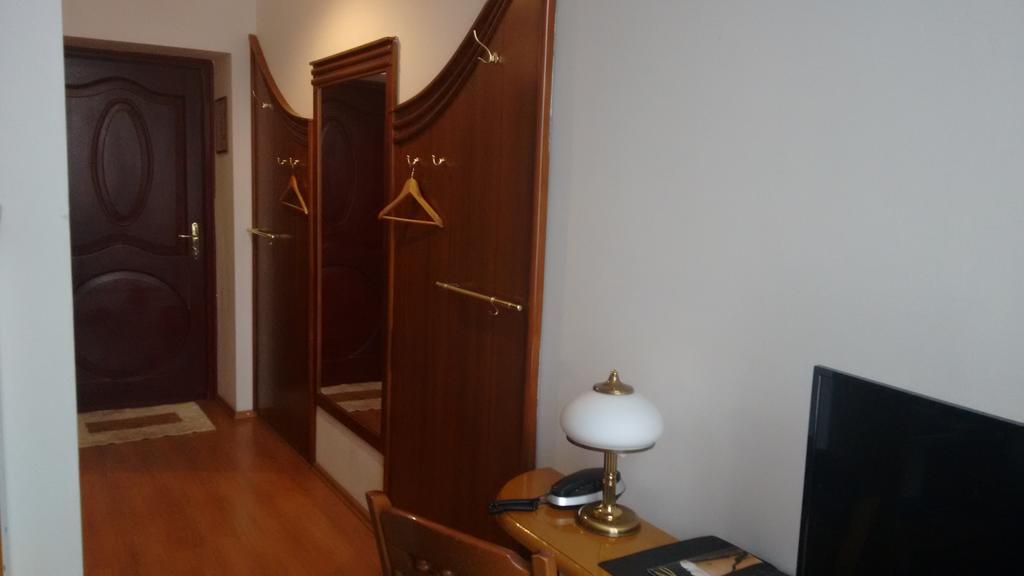 Hotel Bristol Tarnów Εξωτερικό φωτογραφία