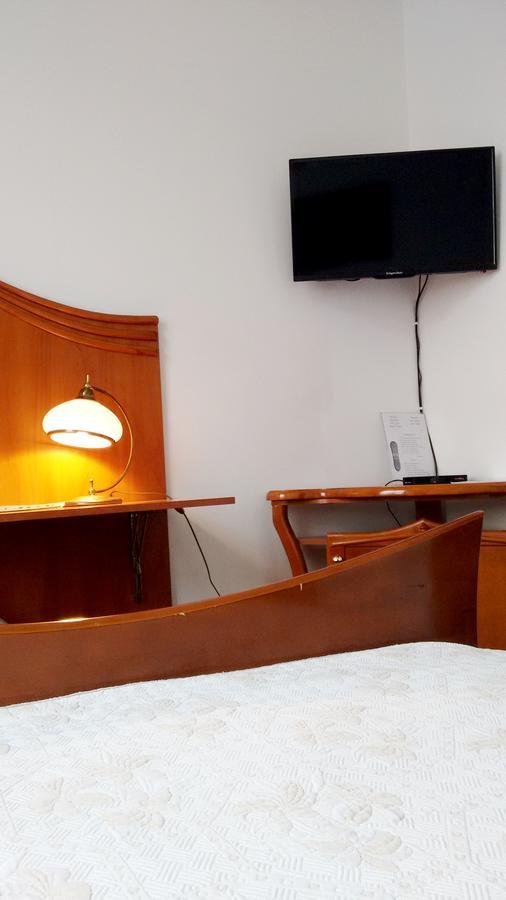 Hotel Bristol Tarnów Εξωτερικό φωτογραφία