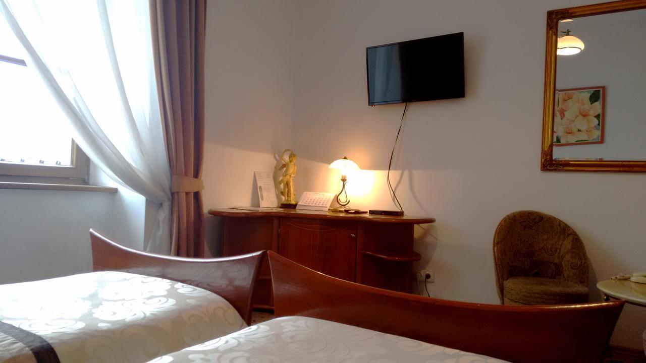 Hotel Bristol Tarnów Εξωτερικό φωτογραφία